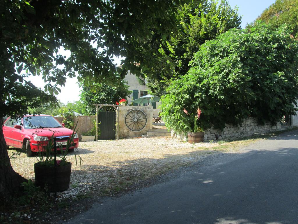 Le Petit Lavoir Saint-Paul-Lizonne 외부 사진
